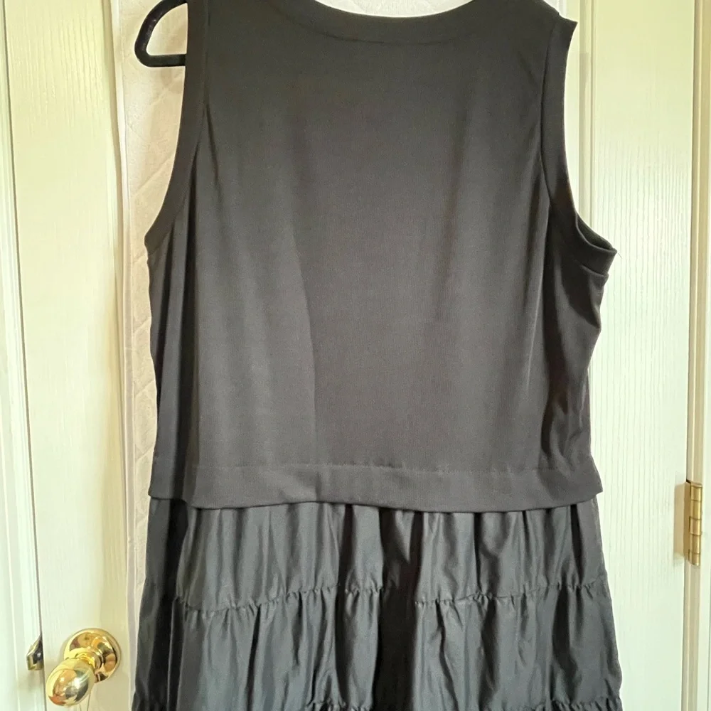 Nicole Miller Black Mixed Media Tiered Midi 2X NWT - Picture 6 of 7